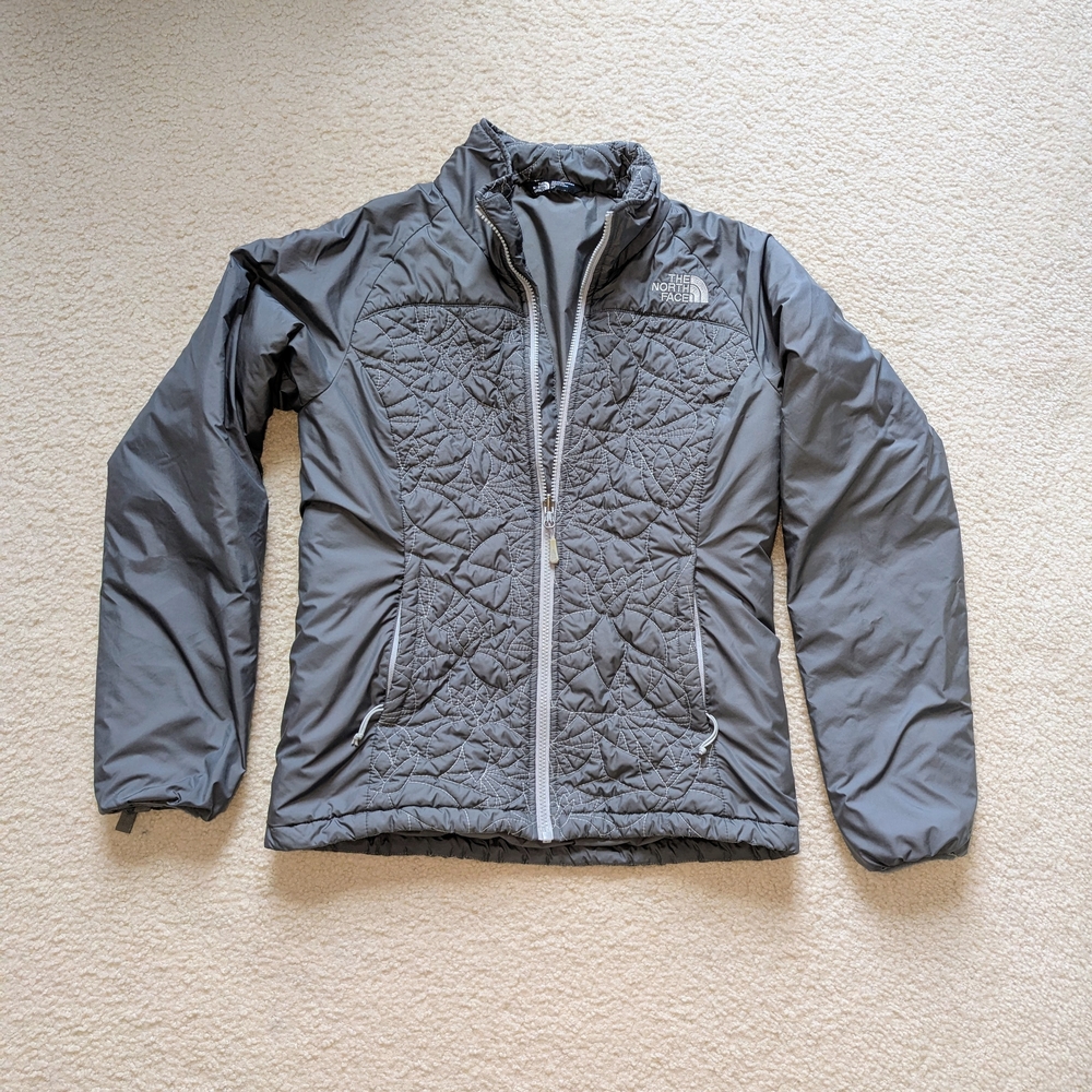 The North Face Silver Women's Gray Quilted Jacket Lightweight